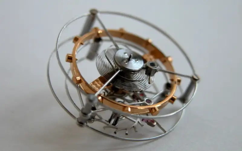 Tourbillon 800x500