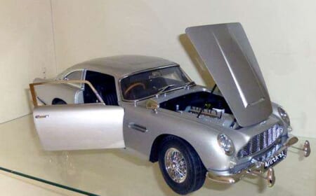 James Bond Aston Martin DB 5 – Eaglemoss-Verlag