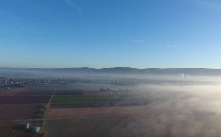 DJI Phantom 4 – schöner Drohnenflug – Nebel – Wolken