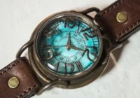 Handgemachte japanische uhr 800x500