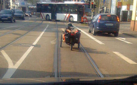 Lebensmüdes Verkehrshindernis?