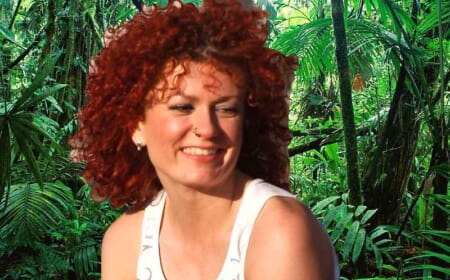 Lucy Diakovska triumphiert im Dschungelcamp 2024: Die strahlende Dschungelkönigin!